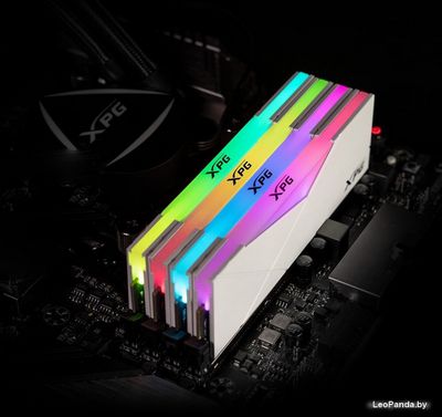 Оперативная память ADATA XPG Spectrix D50 RGB 32ГБ DDR4 3600 МГц AX4U360032G18I-SW50 - фото3