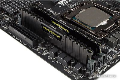 Оперативная память Corsair Vengeance LPX 2x16ГБ DDR4 3600 МГц CMK32GX4M2D3600C18 - фото4