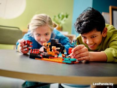 Конструктор LEGO Minecraft 21185 Бастион Нижнего мира - фото3